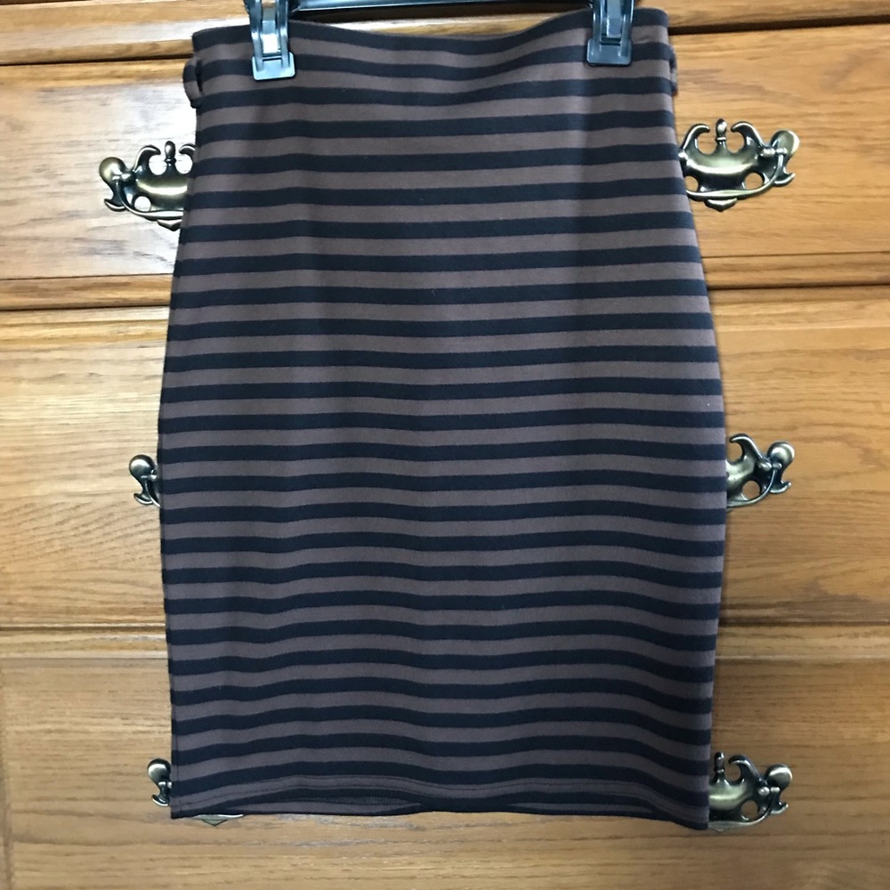 Brown & Black striped skirt— size S